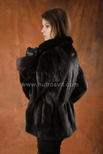 ціни на норкові вироби - курточки коричнева скандинавська норка|купить курточку или норковые полушубки из коричневой норки