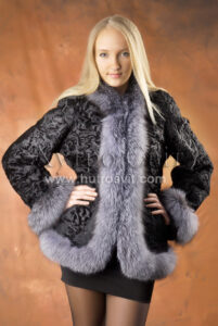 Шуби із каракулю ХутроСвіт Тисмениця.Модель півшубок, опушка хутро блюфрост|Шубы из каракуляот ХутроСвит Тысменица.Модель полушубок с опушкой блюфрост