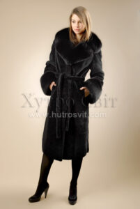 Пальто - мутон, комір - песець|Пальто из меха мутон, воротник - песец