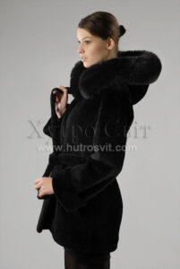 курточка з капюшоном, хутро - мутон, опушка - песець|курточка с капюшоном, мех - мутон, опушка -  песец