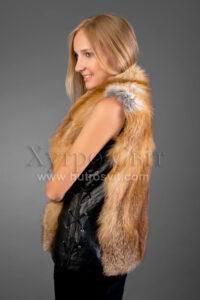 Лисиця цільна, руда. Деталі: Хутряний жилет безрукавка. Шкіряні бічні вставки, регульований розмір. Довжина 60 см|Меховой жилет лиса, размеры: длина 60 см, кожанные бочные вставки
