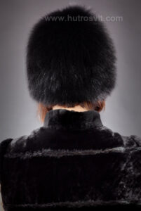 шапка - чорний песець на трикотажі |шапка - черный песец на трикотаже