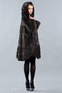 Шуба, фасон манто із норки з капюшоном|Шуба-манто из норки, модель расклешенная трапеция с капюшоном