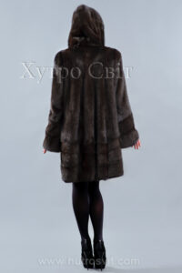 Шуба, фасон манто із норки з капюшоном|Шуба-манто из норки, модель расклешенная трапеция с капюшоном