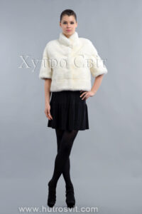 Півшубок-пелерина рукав 3/4 із білої норки|Шубка-пелерина из белой норки с коротким рукавом