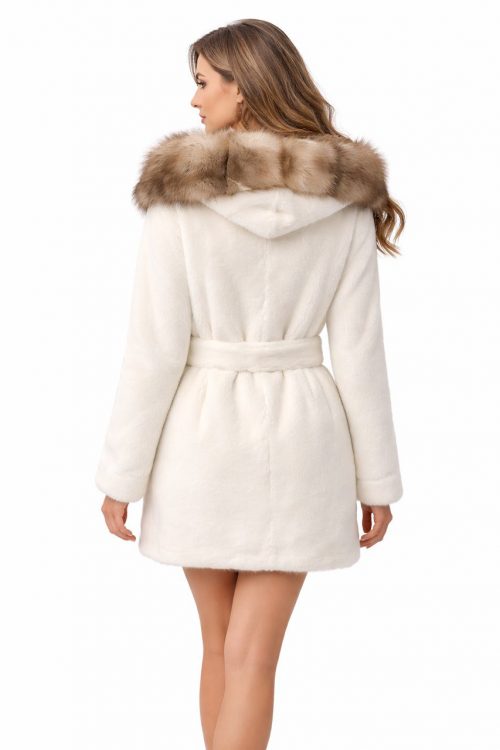 продукція виробника ХутроСвіт Тисмениця 2026 Біла норкова шуба – курточка з капюшоном із куниці, фото 3