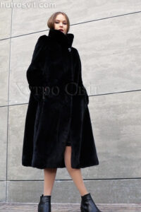 Класична чорна норкова шуба трапеція зі стійкою | Классическая черная норковая шуба трапеция со стойкой