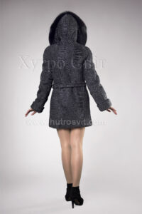 Шуба із каракулю прямого крою з капюшоном та песцем_|Шуба из каракуля прямая с капюшоном и песцом