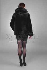 Шуби із мутону, модель курточка куліска з капюшогном, |Шуба мутон от ХутроСвит Тисменица.Модель курточка с кулиской и капюшоном,