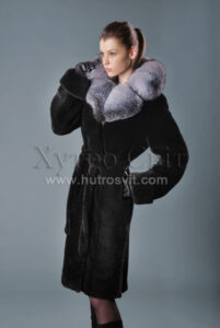 Мутонові шуби пальтового фасону, пояс, англійський комір|Мутоновые шубы, фасон пальто, пояс, воротник блу фрост