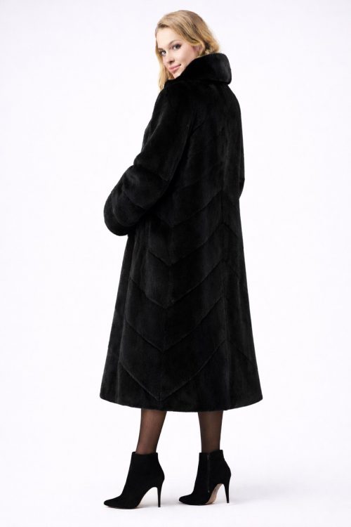 продукція виробника ХутроСвіт Тисмениця 2026 Норкова шуба чорного кольору, легка трапеція, викладка ялинкою, фото 1