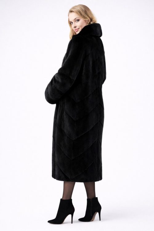 продукція виробника ХутроСвіт Тисмениця 2026 Норкова шуба чорного кольору, легка трапеція, викладка ялинкою, фото 3