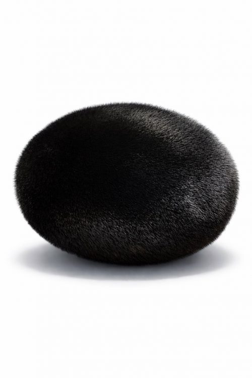 продукція виробника ХутроСвіт Тисмениця 2026 Берет із хутра норки, чорного кольору, фото 2