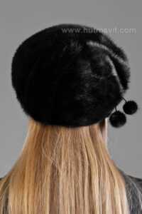 Жіночий бере з чорної норки. Фото, ціна|Фото: Мягкий берет из норки скандинавской, цена 1800 грн.